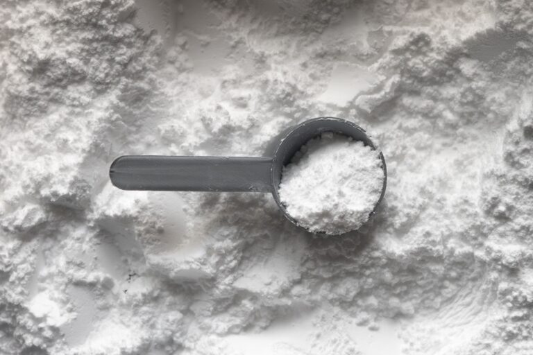 creatine powder